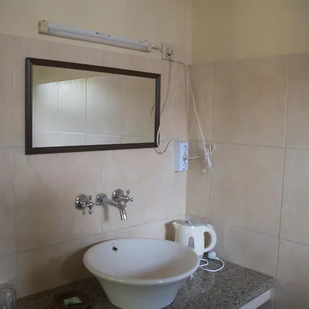 Guesthouse Rumah Senang Kalibaru Buitenkant foto