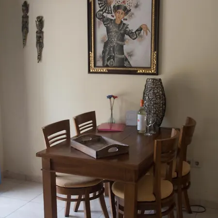 Guesthouse Rumah Senang Kalibaru Buitenkant foto