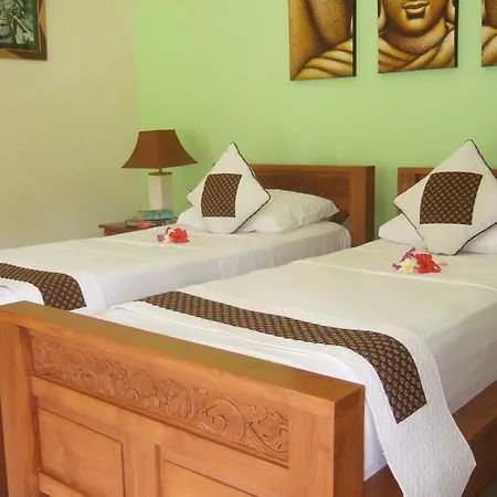 Guesthouse Rumah Senang Kalibaru Buitenkant foto