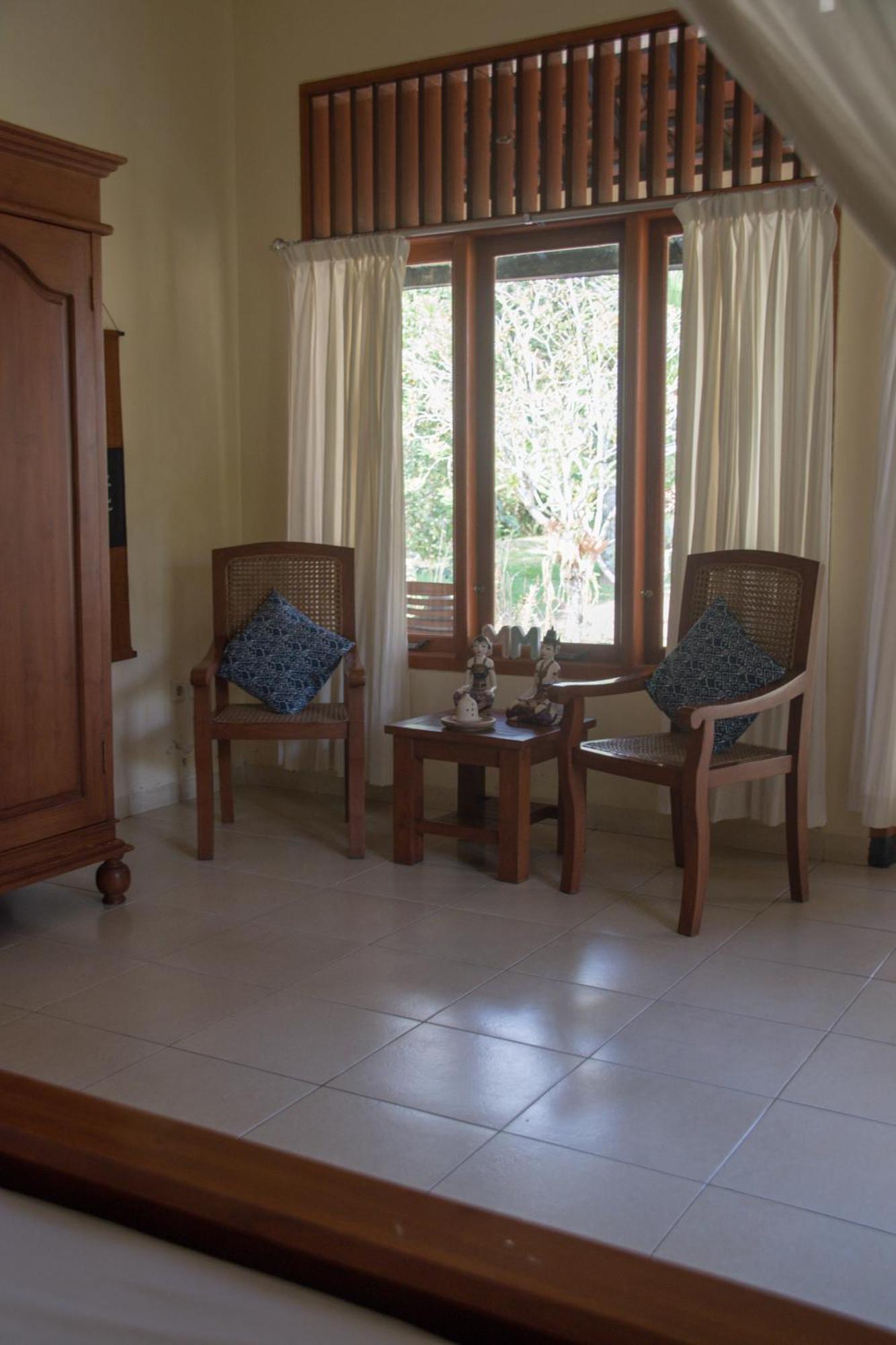 Guest house Rumah Senang 4*